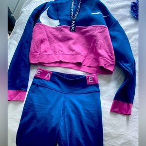 Matching Nike Wms Medium running pant and half zip cropped jacket